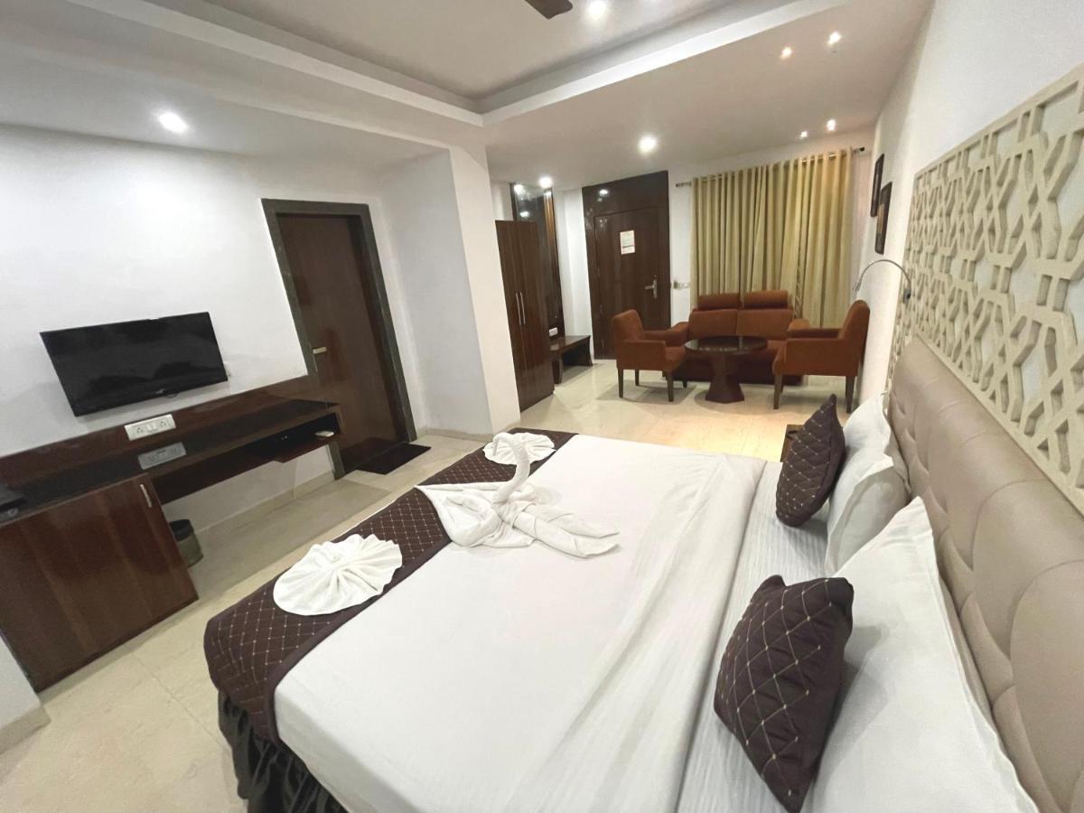 Hotel Goa Continental Arpora Exteriör bild