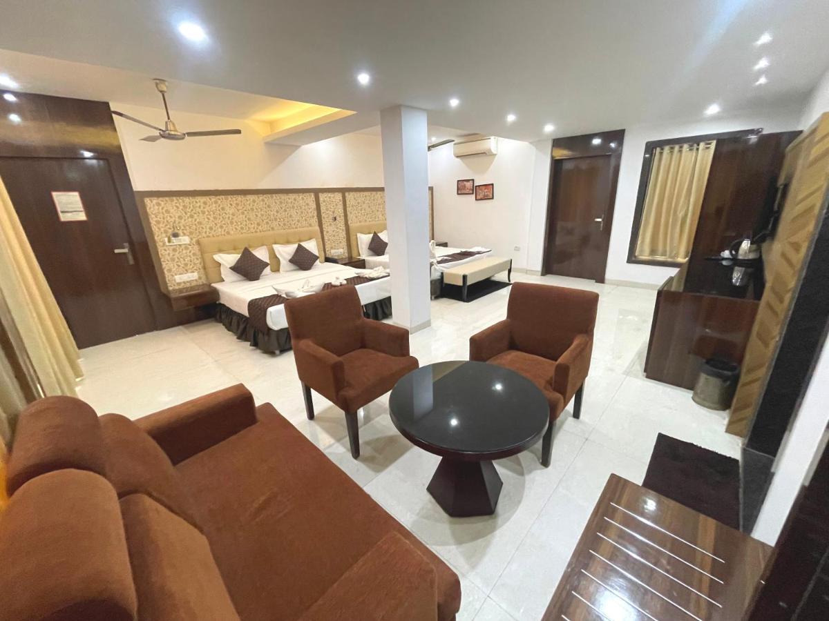 Hotel Goa Continental Arpora Exteriör bild