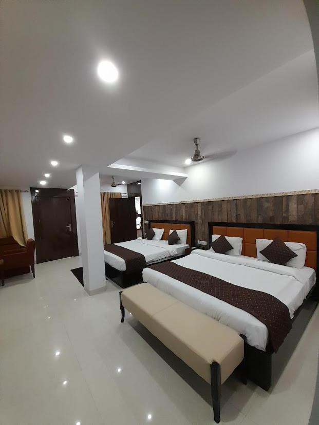 Hotel Goa Continental Arpora Exteriör bild